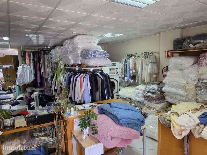 TRESPASSE DE LAVANDARIA em pleno funcionamento - Grande imagem: 2/11
