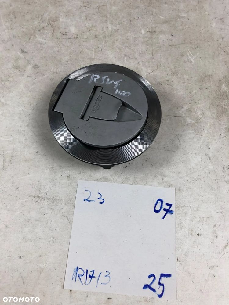 Aprilia RSV4 1000 Korek Wlew Paliwa - 1