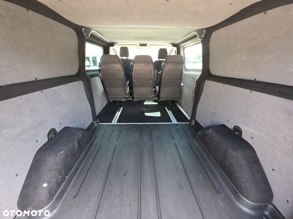 Ford Transit 350L Trend FWD - 16