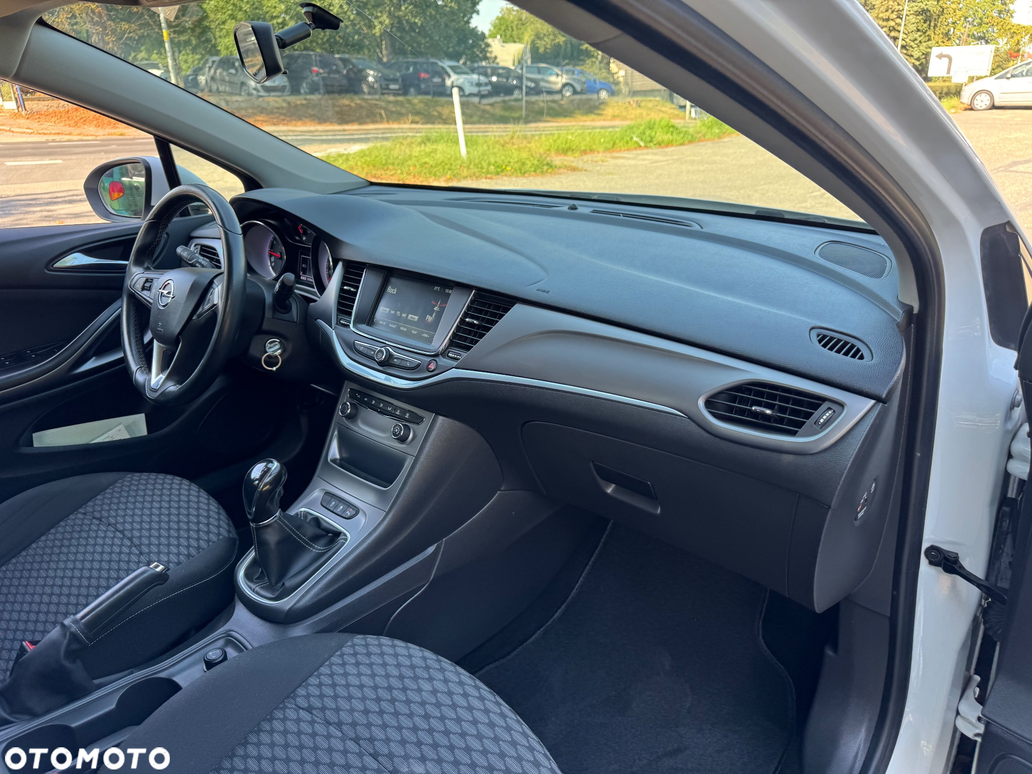 Opel Astra - 16