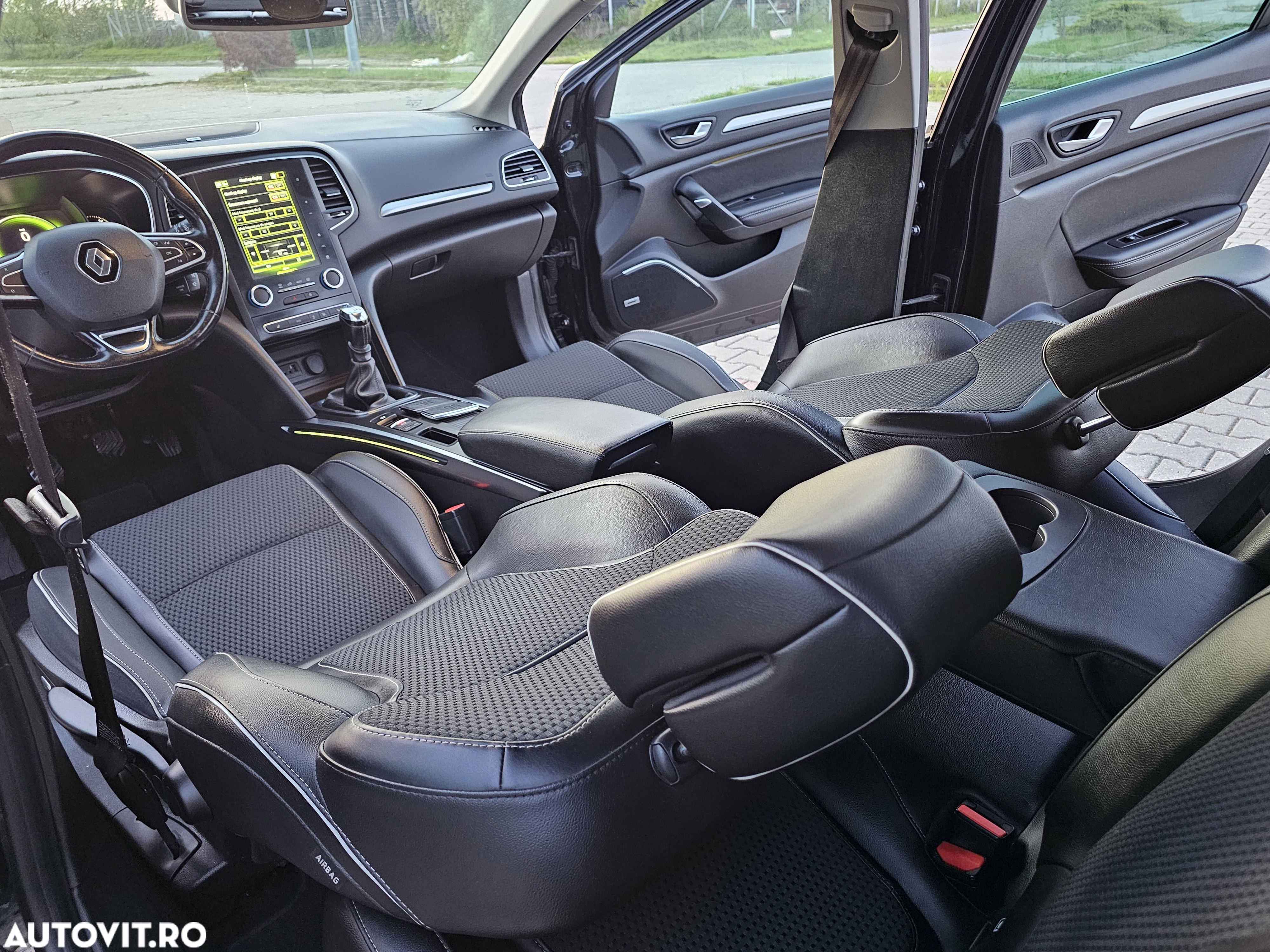 Renault Megane ENERGY dCi 130 BOSE EDITION - 22