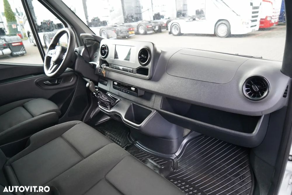 Mercedes-Benz SPRINTER / BASCULABILĂ - 3 M / ROȚI DUBLE SPATE / MANUALĂ / IMPORT - 35