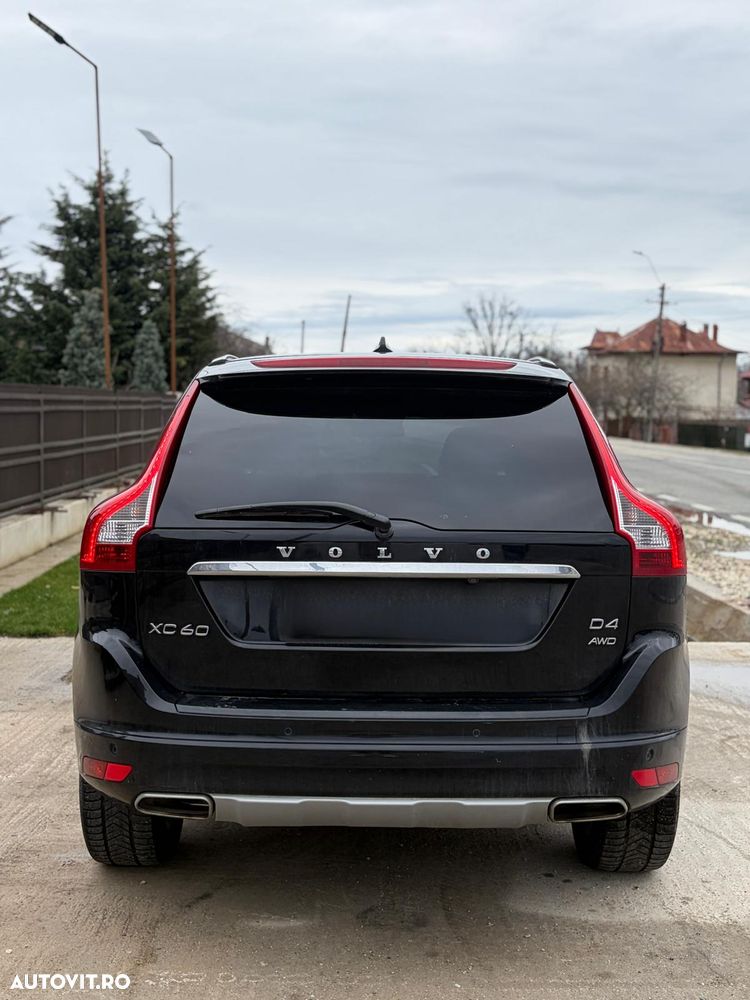 Volvo XC 60 D4AWD Kinetic - 5