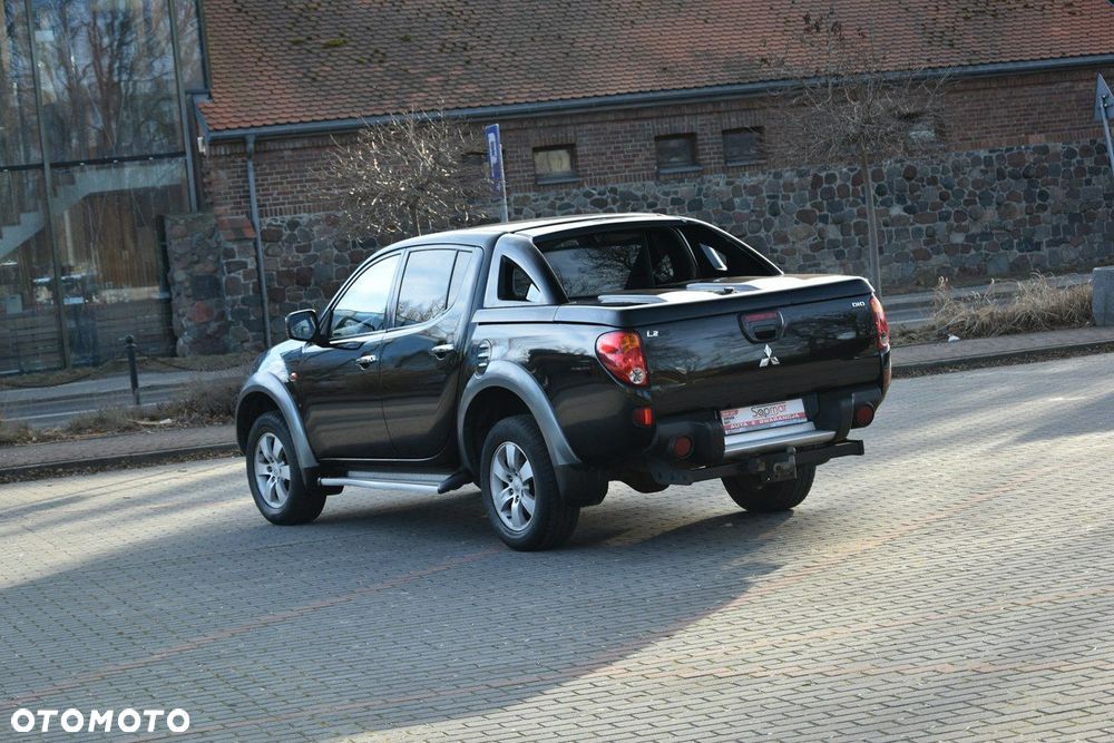 Mitsubishi L200 - 18