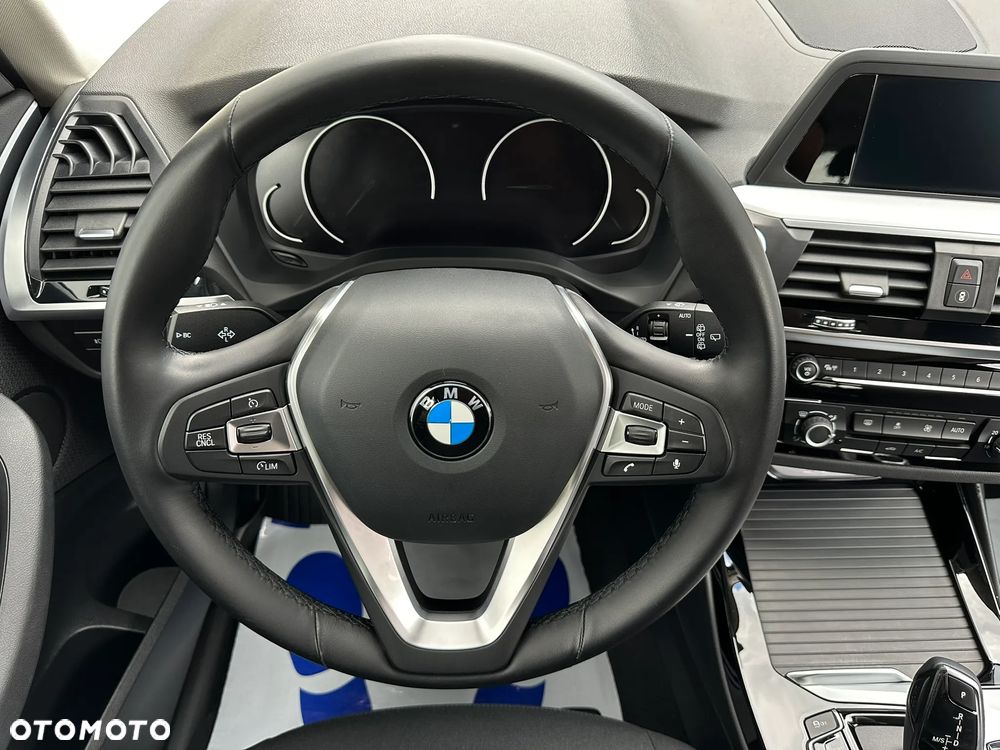 BMW X3 xDrive20i sport - 31