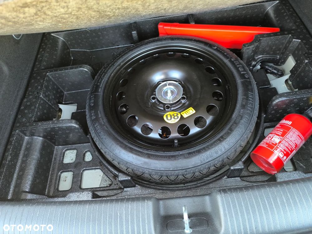 Opel Astra V 1.4 T Dynamic S&S - 14