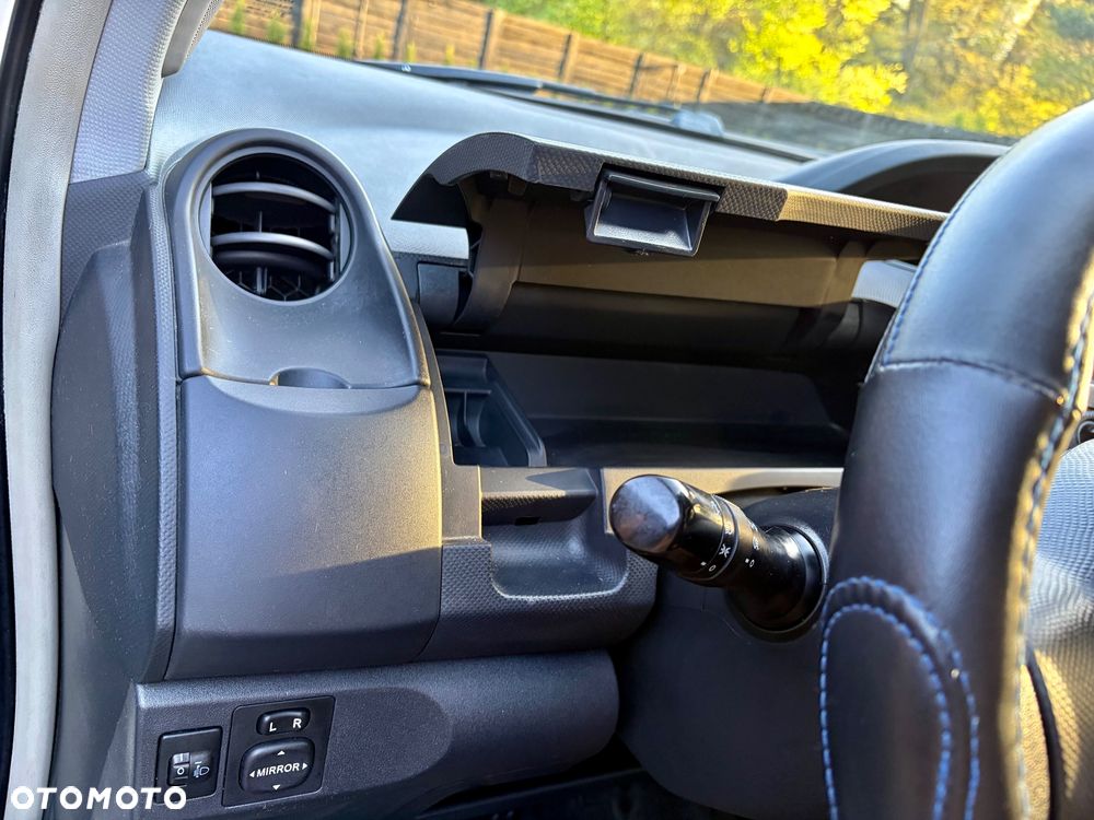 Toyota Yaris 1.33 Luna - 16