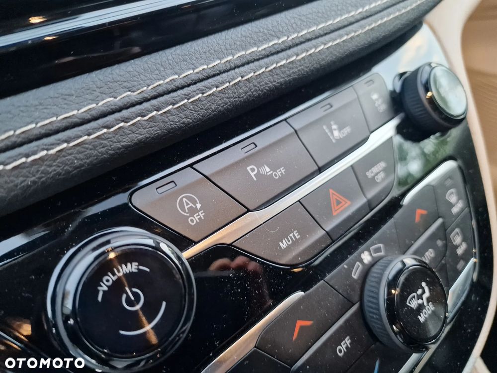 Chrysler Pacifica - 14