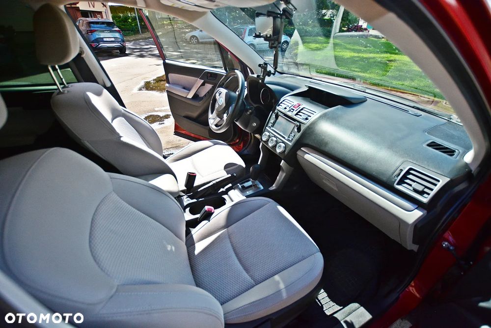 Subaru Forester 2.0 i Active Lineartronic - 15