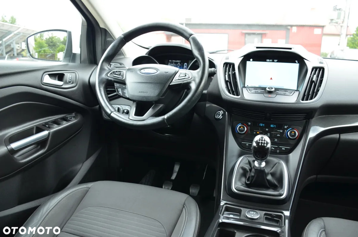 Ford Kuga 1.5 EcoBoost 2x4 Business Edition - 31