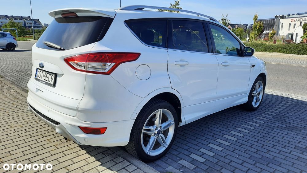 Ford Kuga - 2