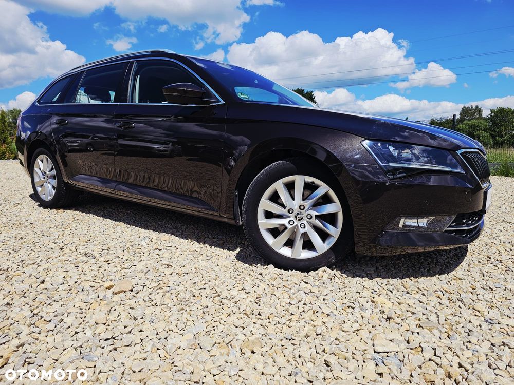 Skoda Superb 2.0 TDI DSG Ambition - 30