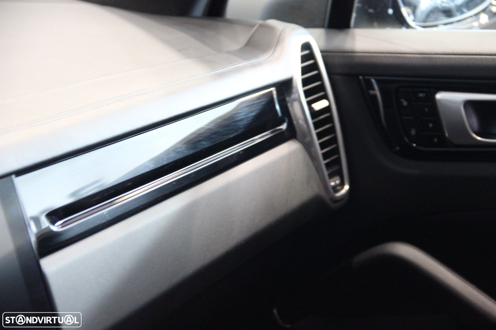 Porsche Cayenne E-Hybrid Platinum Edition - 47