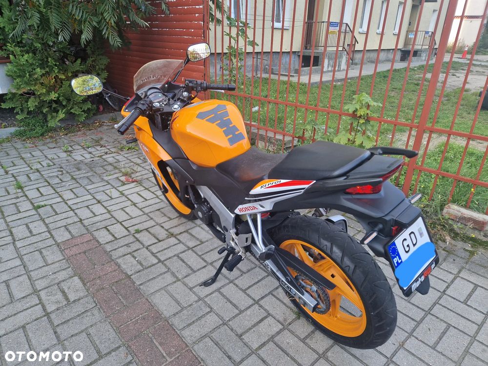 Honda CBR - 3