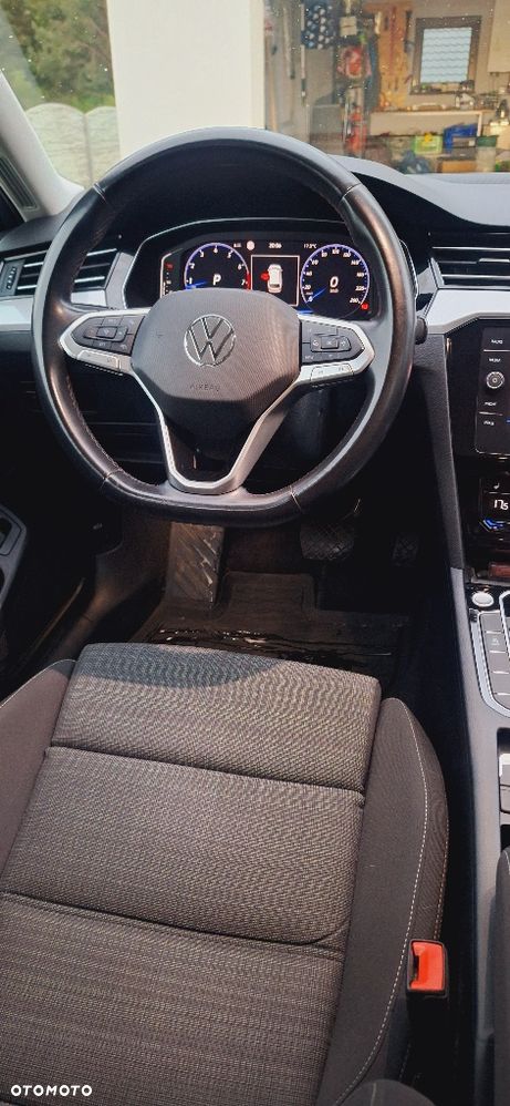 Volkswagen Passat - 7