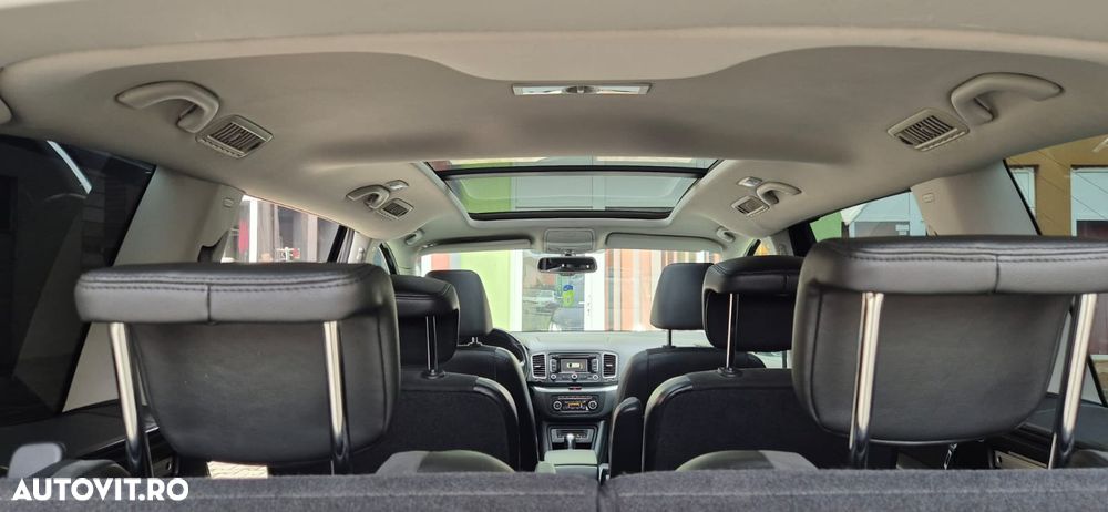 Volkswagen Sharan - 11