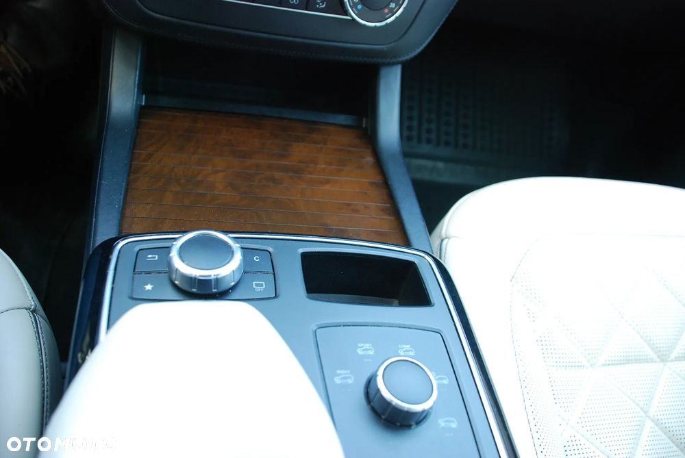 Mercedes-Benz GLE 250 d 4-Matic - 17