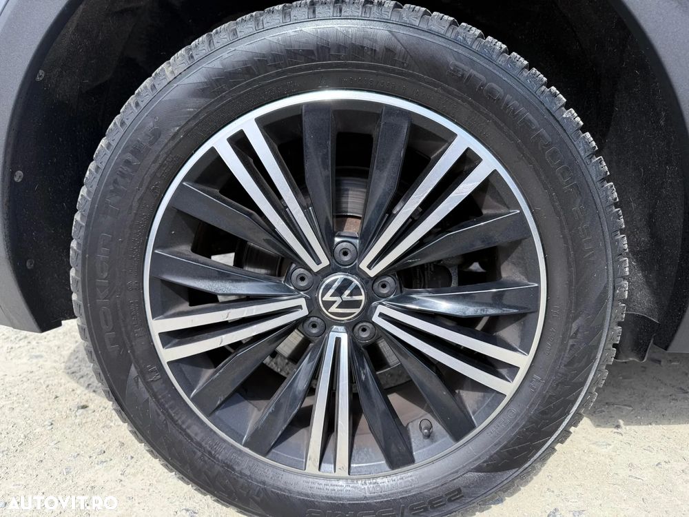 Volkswagen Tiguan 2.0 TDI DSG Elegance - 17