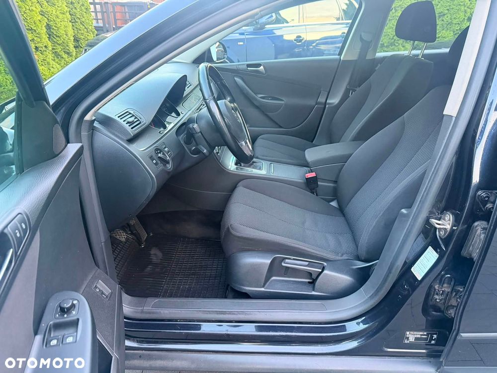 Volkswagen Passat 2.0 Blue TDI DPF Trendline - 21