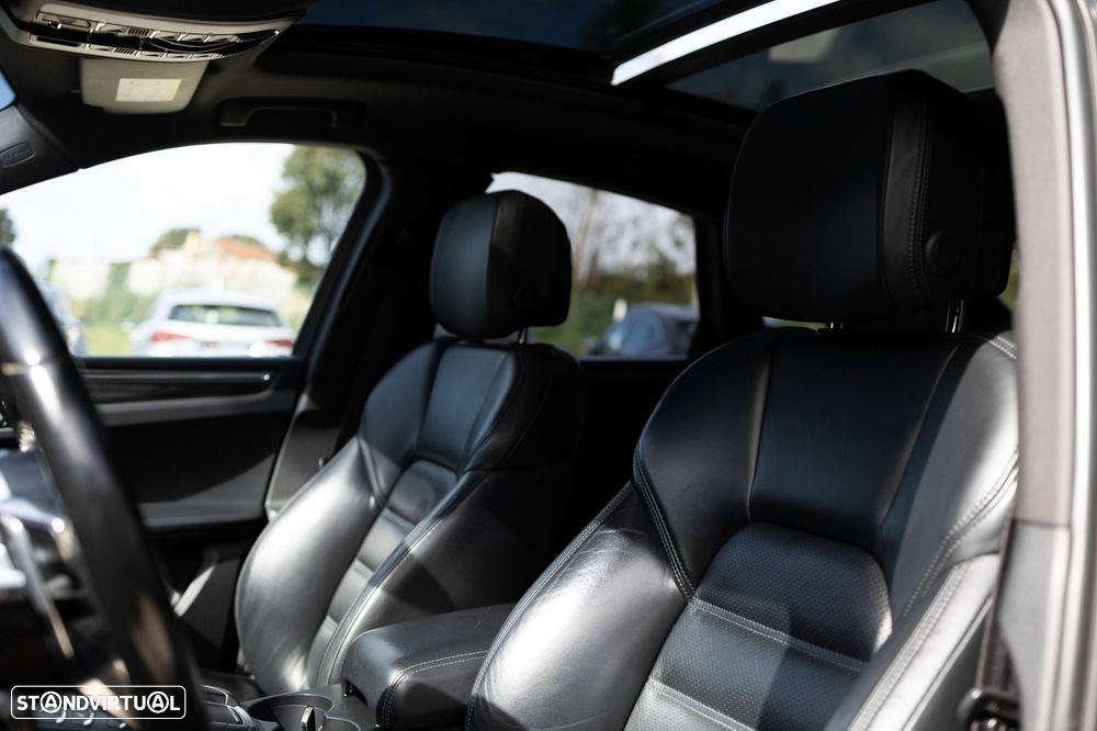 Porsche Macan - 30