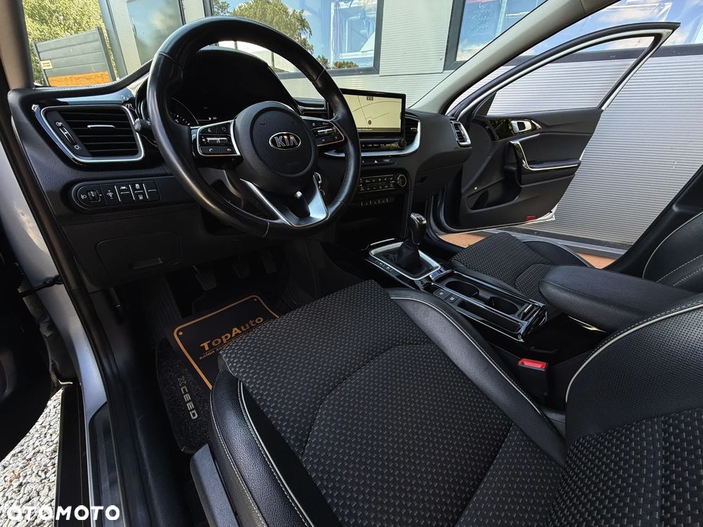 Kia XCeed 1.4 T-GDI L Business Line - 21