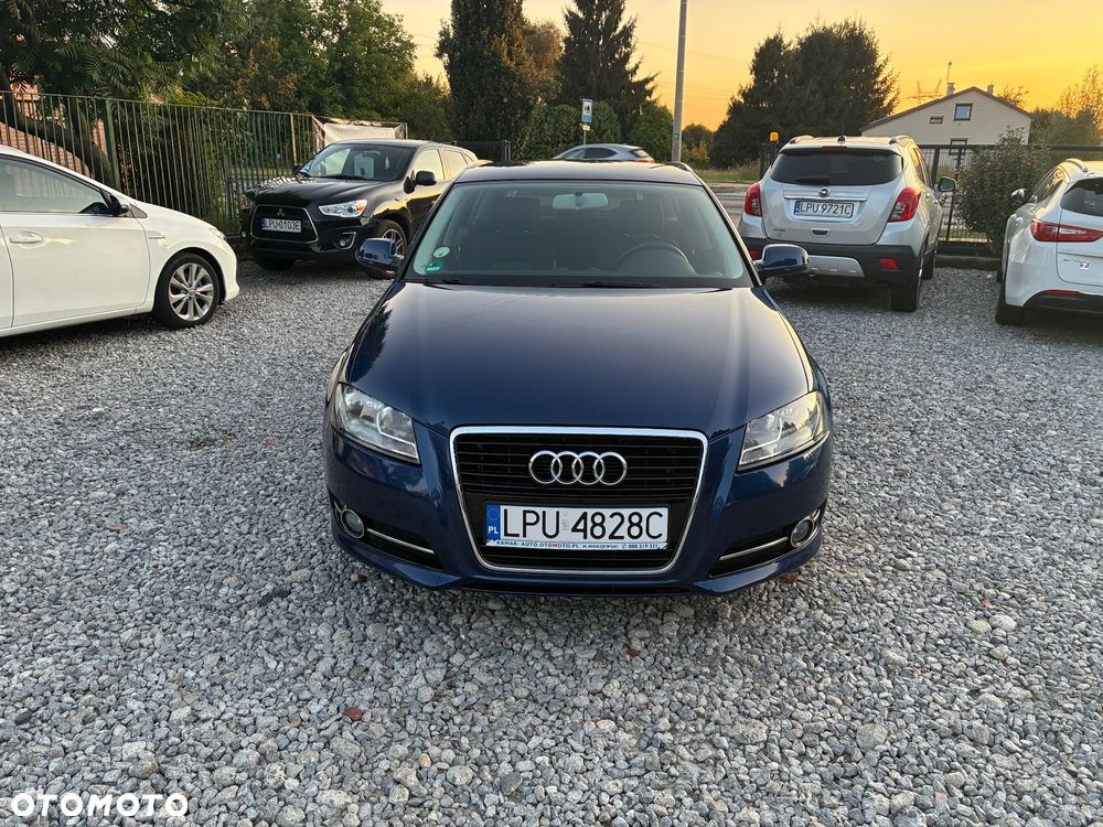 Audi A3 Sportback - 2