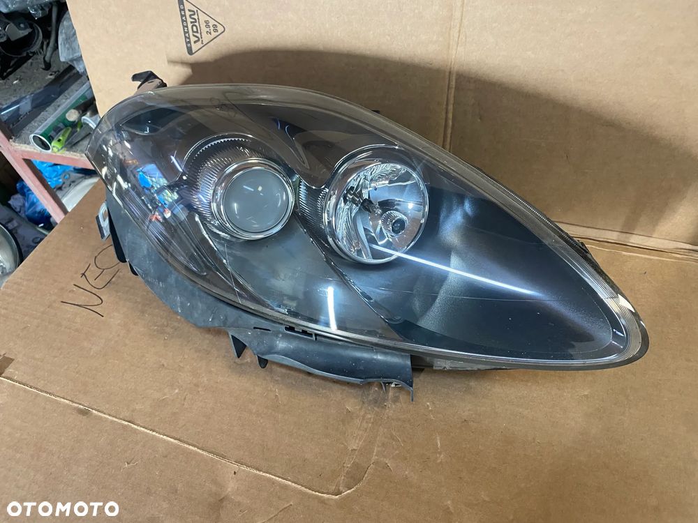 lampa bravo II lift prawa eu cała - 2