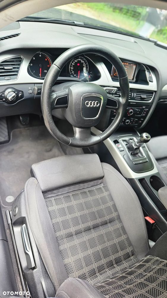 Audi A4 - 12