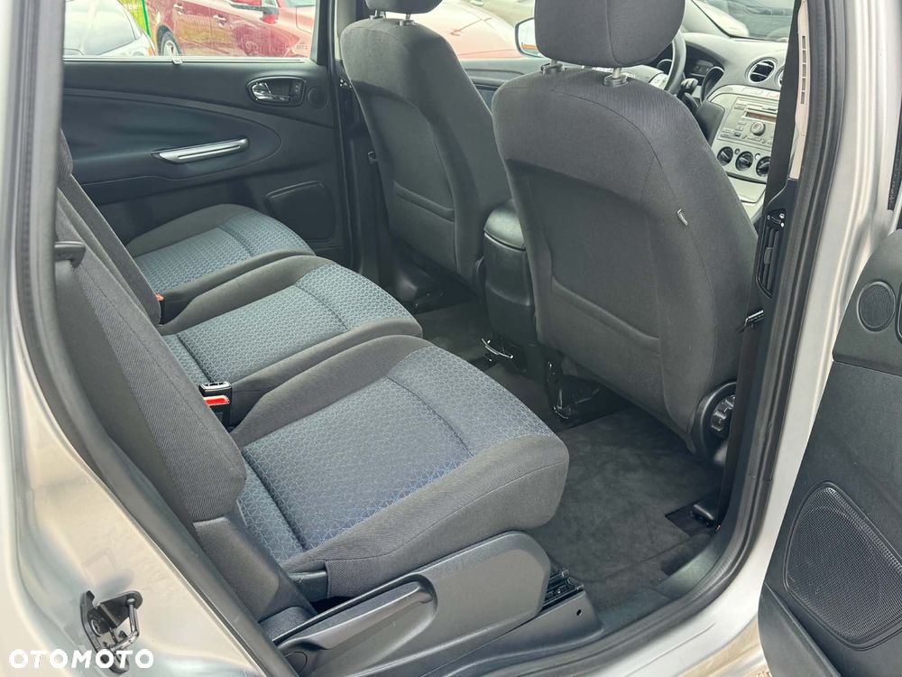 Ford S-Max 2.0 Ambiente - 26