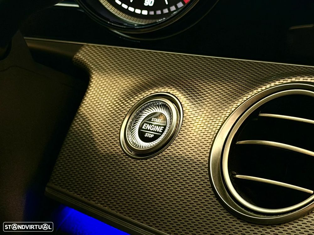 Mercedes-Benz E 220 d AMG Line - 38