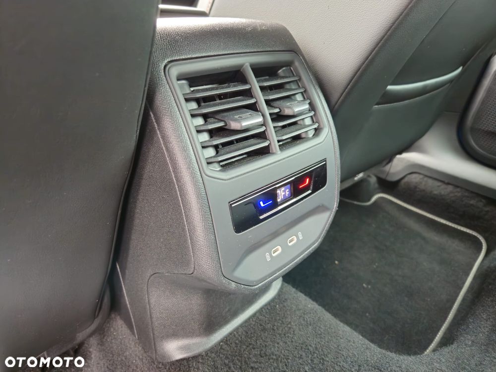 Seat Leon 1.5 eTSI FR DSG - 28