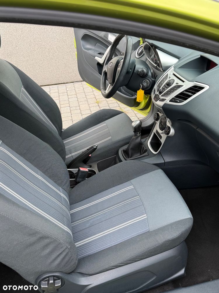 Ford Fiesta 1.25 Titanium - 11