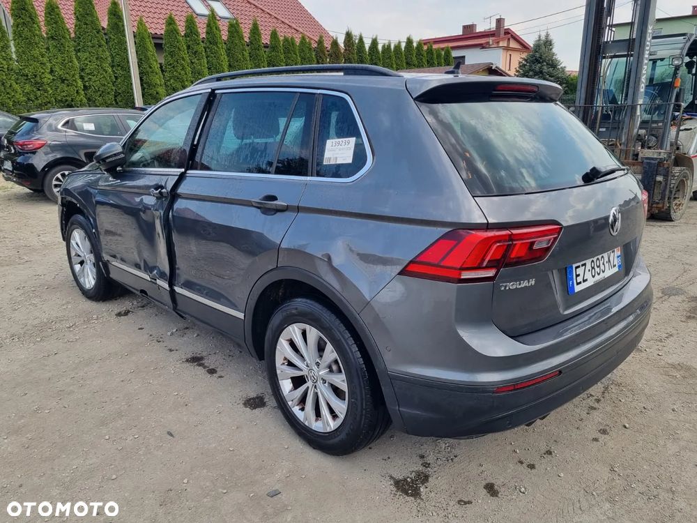 Volkswagen Tiguan - 4