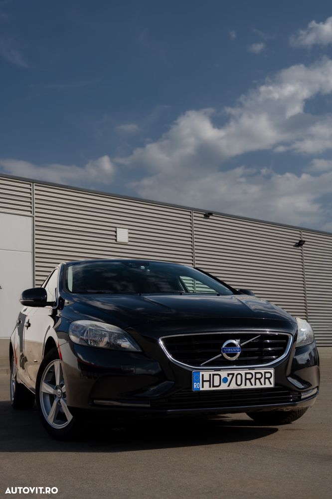 Volvo V40 D4 Summum - 1