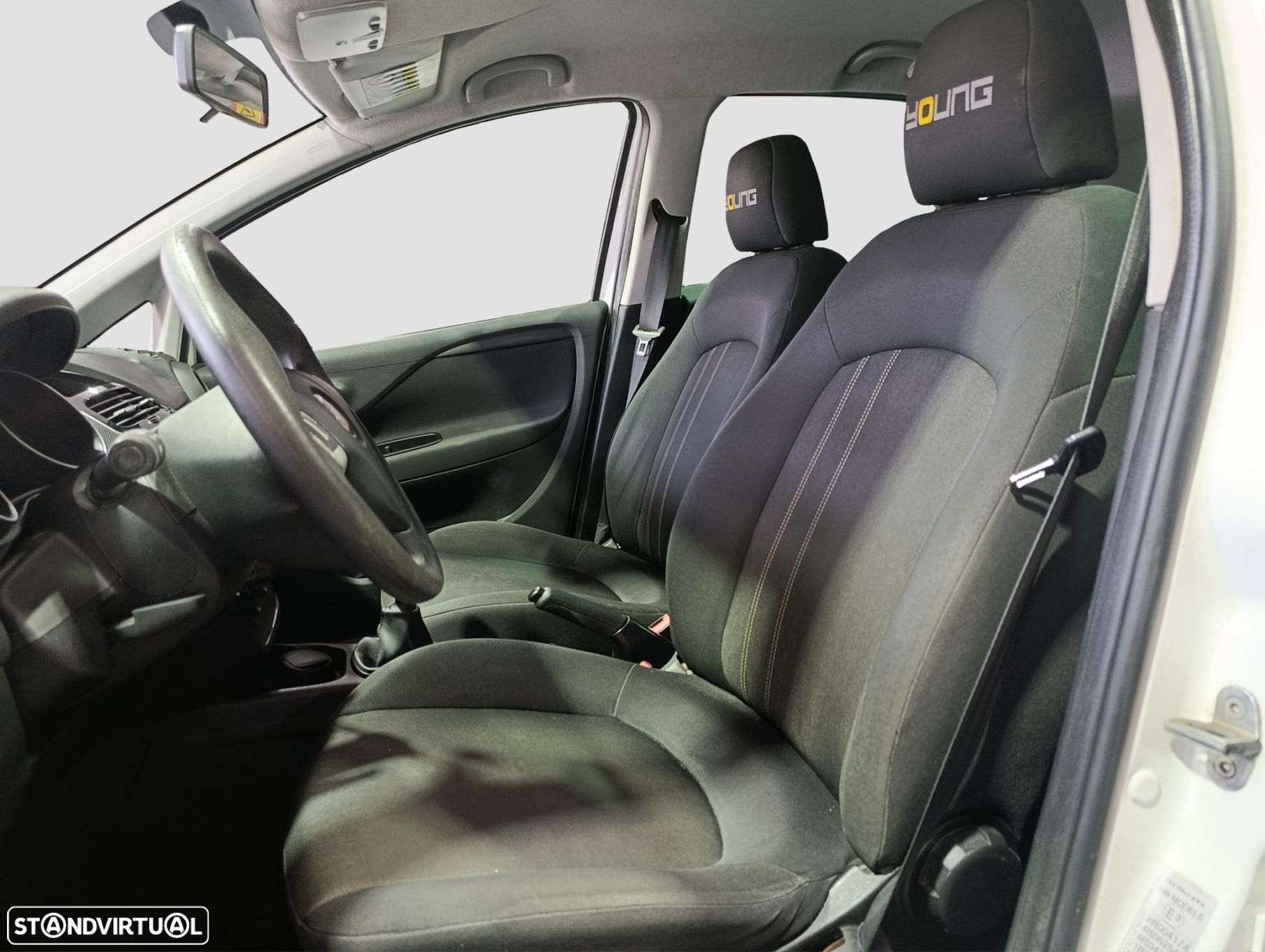Fiat Punto 1.2 Young II S&S - 7