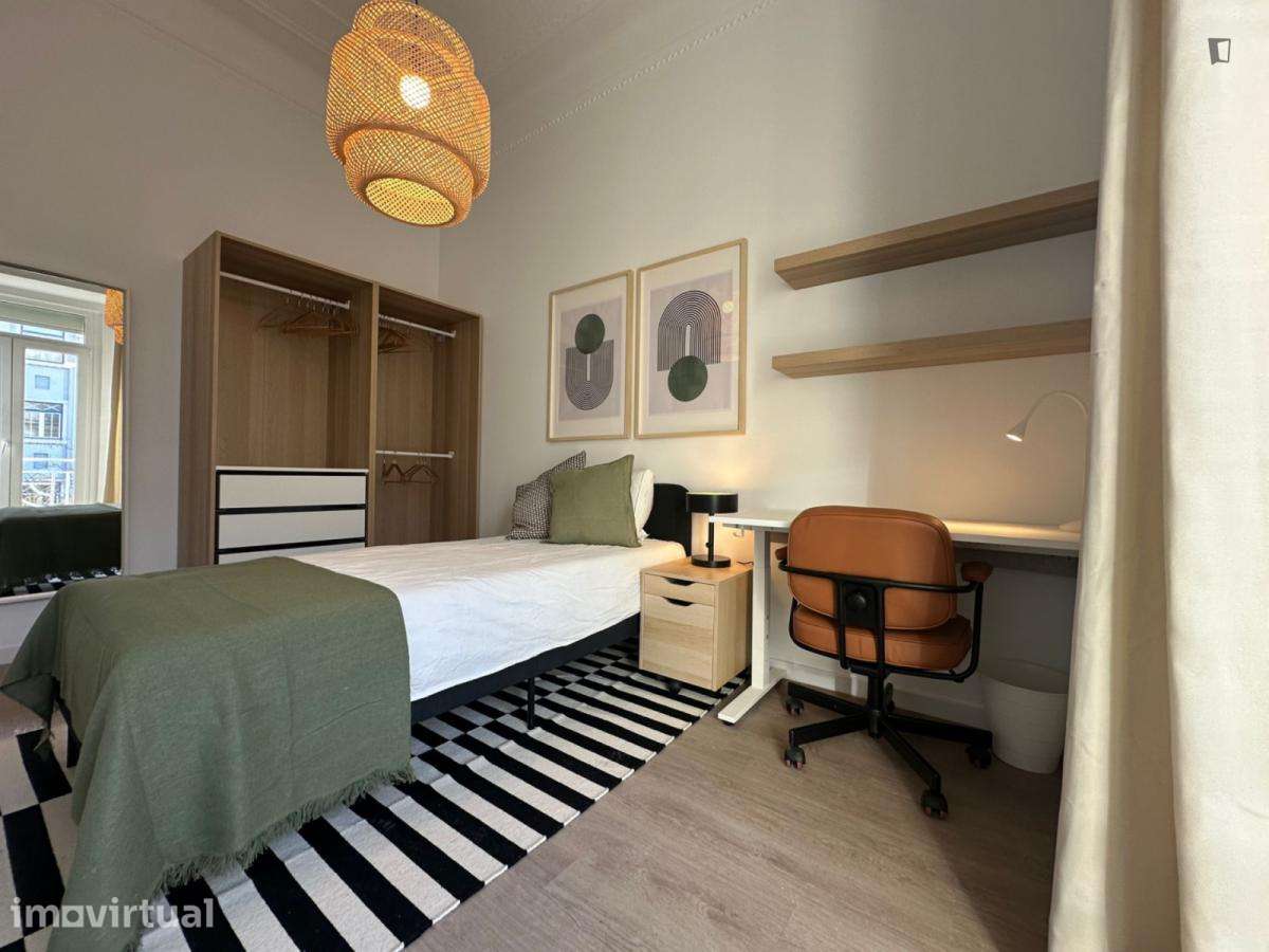 Quarto - localizado em São Sebastião Lisbon - Grande imagem: 3/14