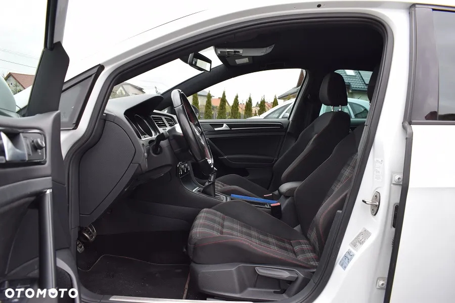 Volkswagen Golf VII 2.0 TSI BMT GTI - 7