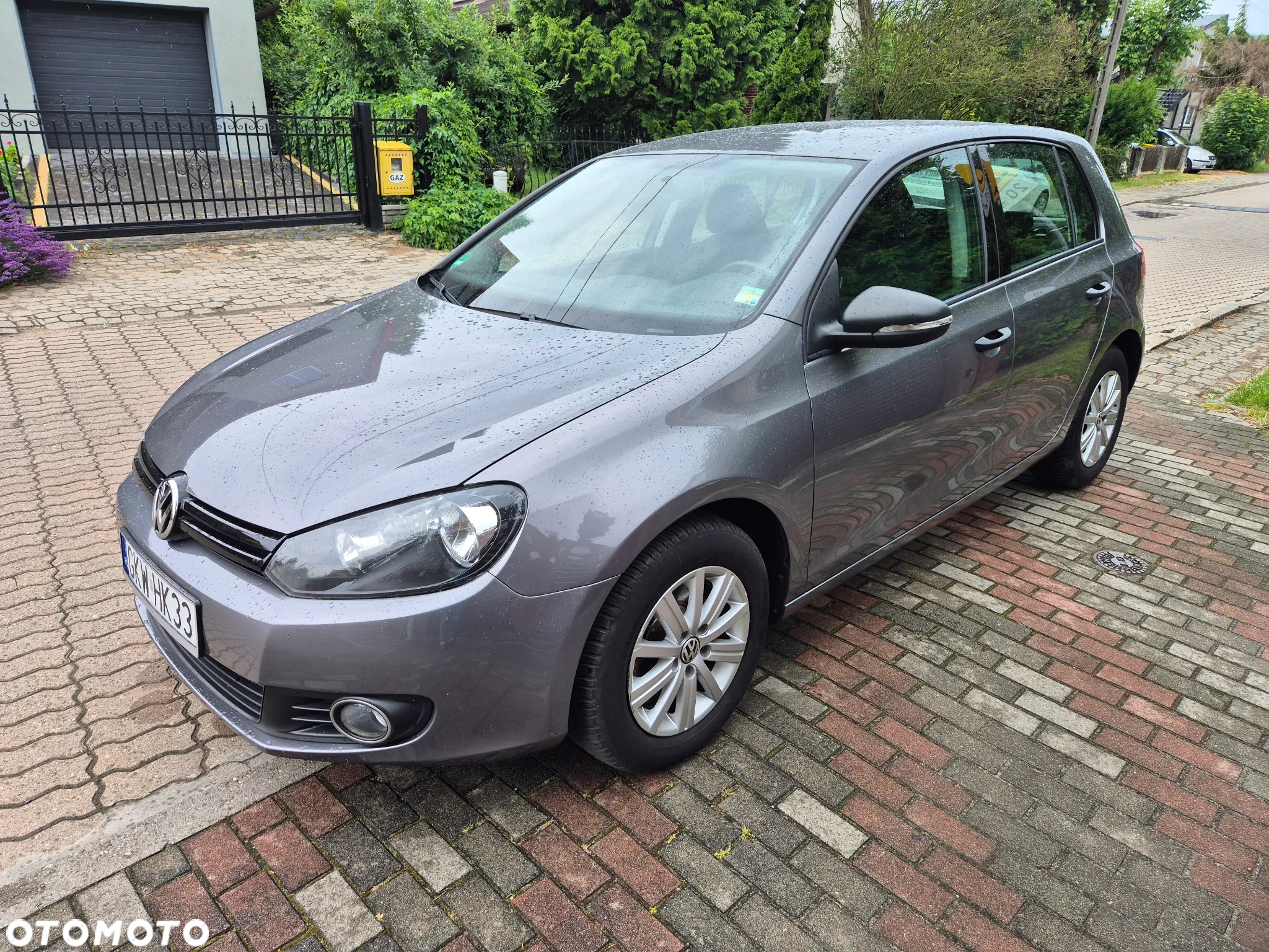 Volkswagen Golf - 2