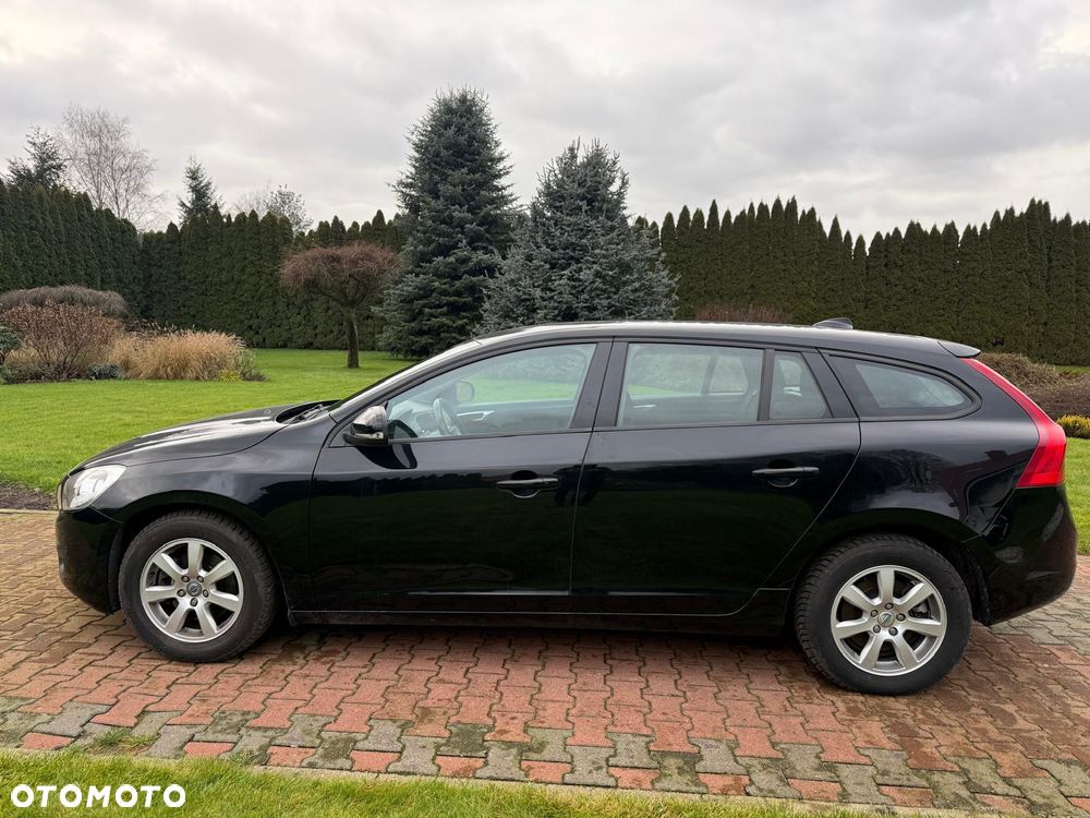 Volvo V60 ver-d2-kinetic - 14