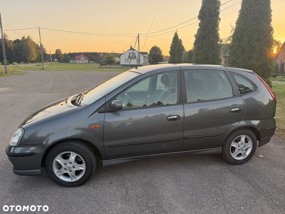 Nissan Almera Tino dCi visia - 8