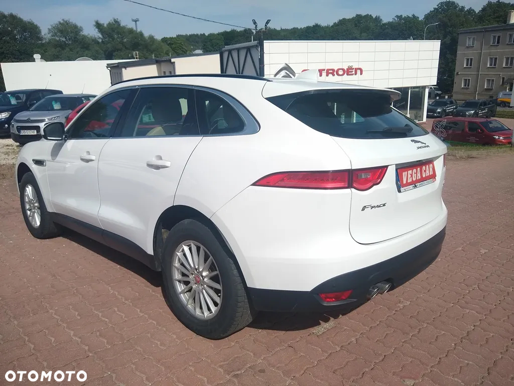 Jaguar F-Pace 2.0 i4D AWD Prestige - 24