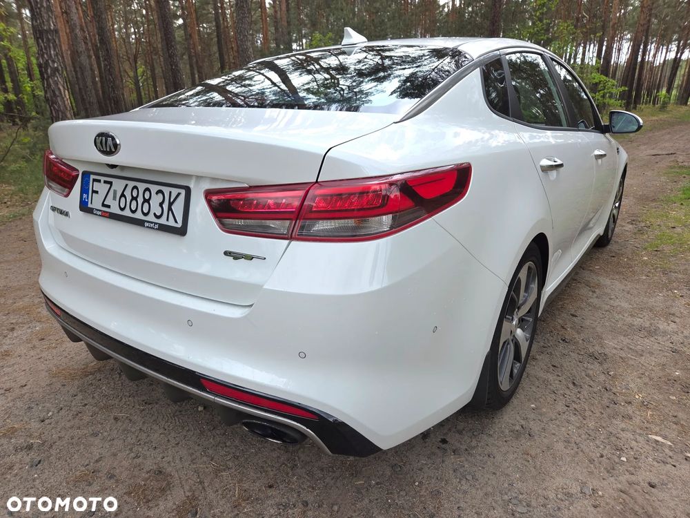 Kia Optima - 18