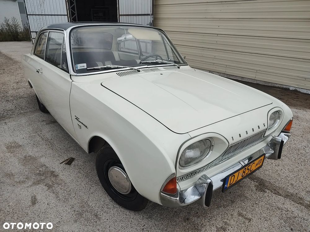 Ford Taunus - 4