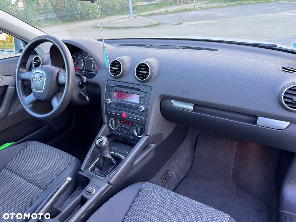 Audi A3 Sportback 1.6 Attraction - 14