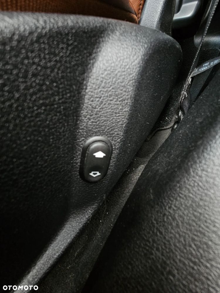 Ford Mondeo 2.0 TDCi Titanium S - 32