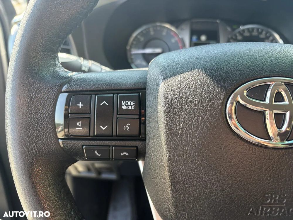 Toyota Hilux 2.4D 150CP 4x4 Double Cab AT Executive - 21