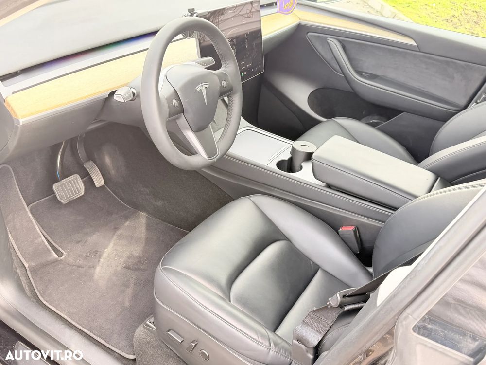 Tesla Model Y Standard - 7