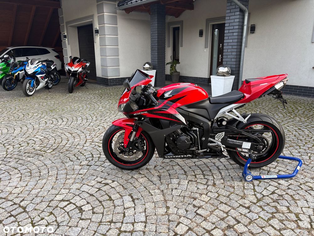 Honda CBR - 24