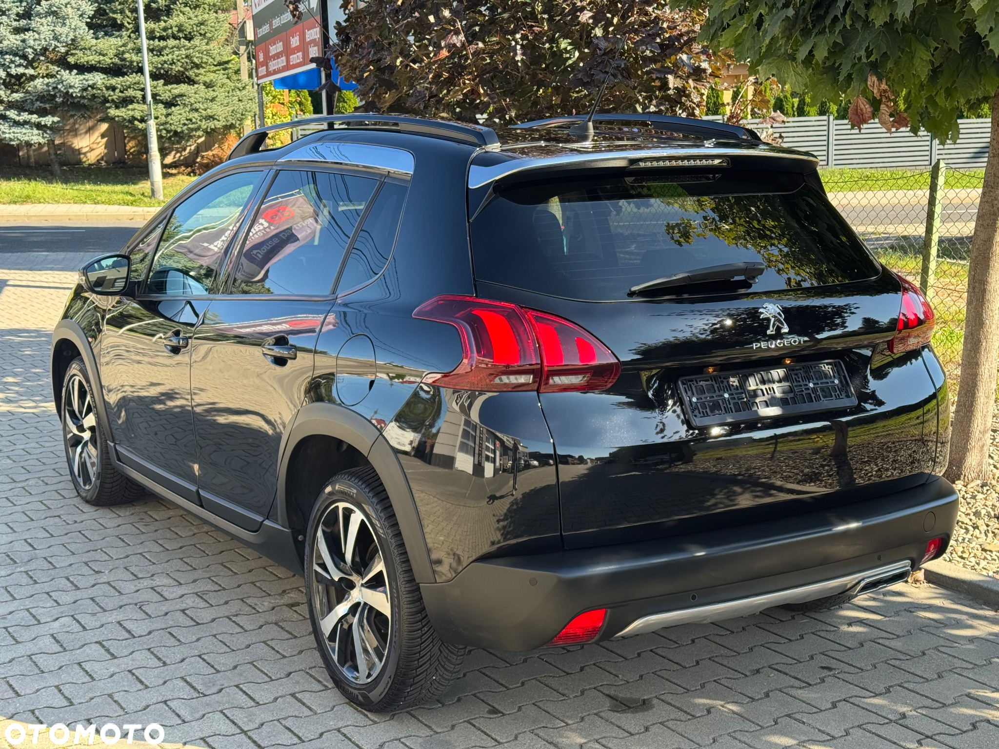 Peugeot 2008 PureTech 110 Stop&Start EAT6 GT-Line Edition - 12