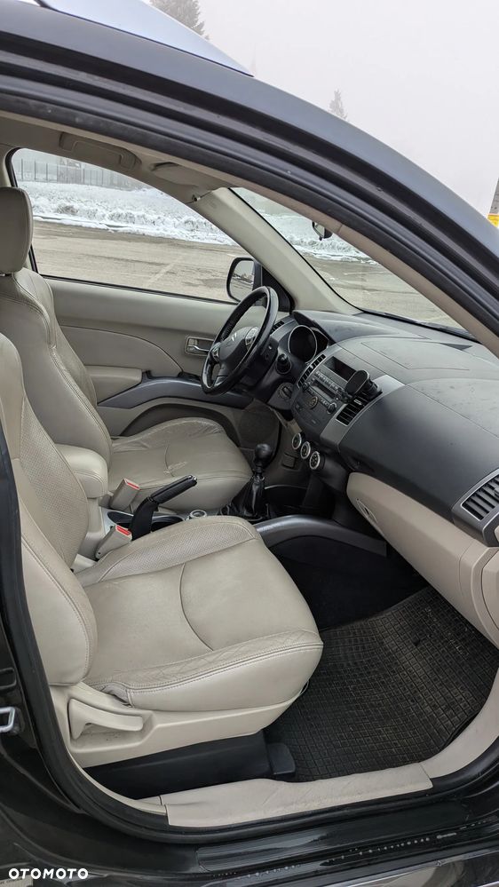 Citroën C-Crosser 2.2 HDi Exclusive - 7